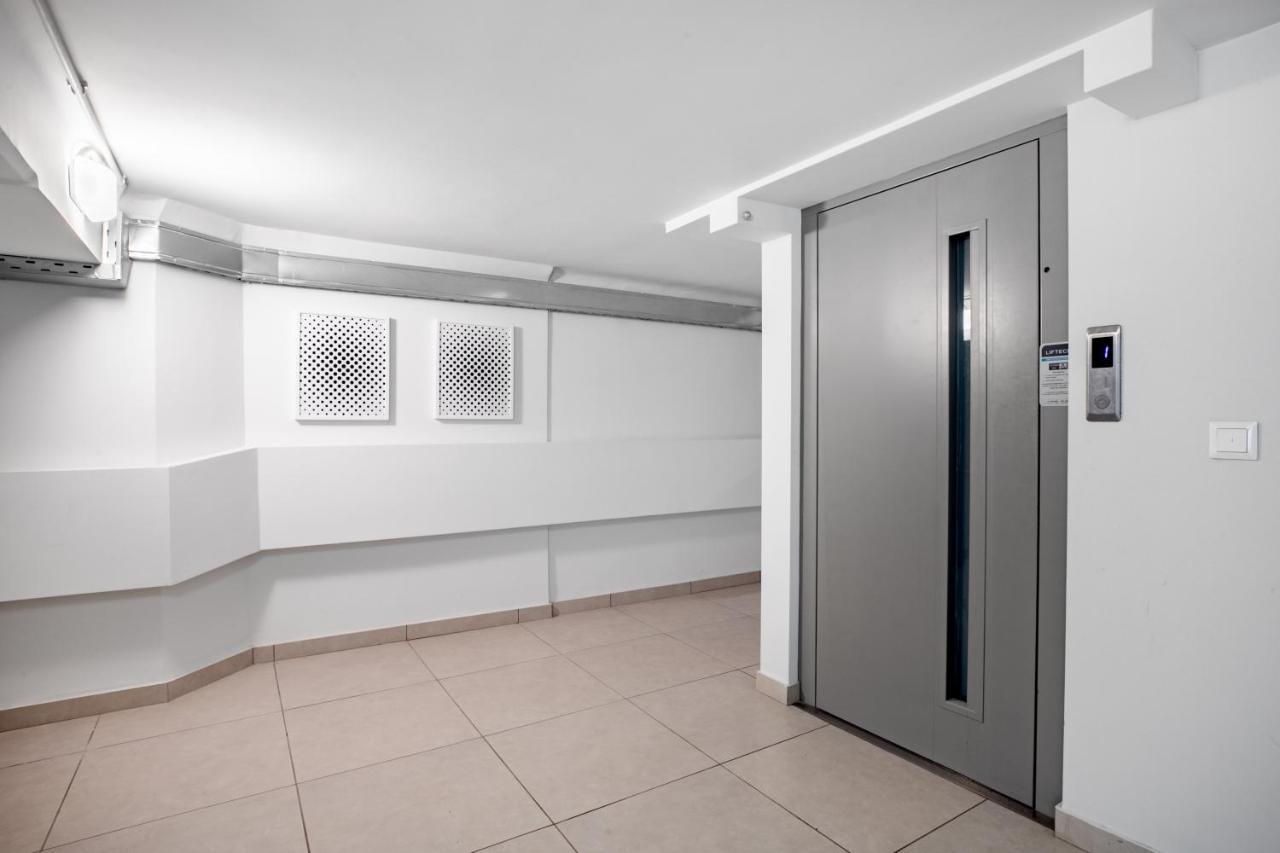 Supreme C1 Apartment In Syntagma Athens Luaran gambar